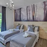 Nature Escape Pool فيلة مونتيبلونا